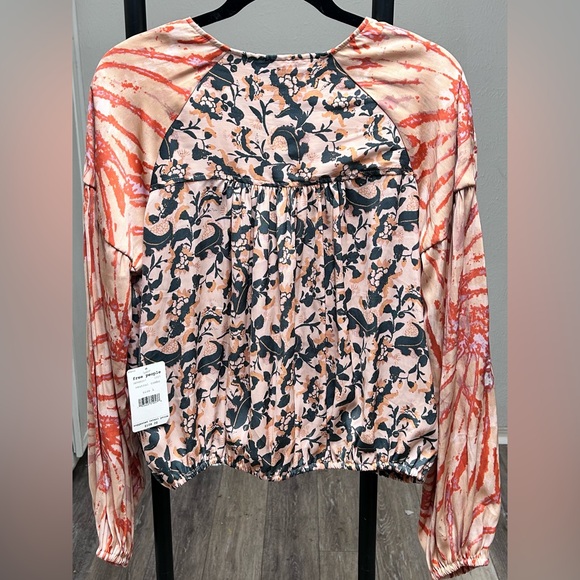 NWT Free People "Cruisin' Together" Top L Wildberry Mixed Print Blouse Boho - Picture 4 of 7